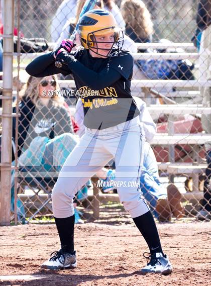 Thumbnail 1 in Hixson vs Ooltewah  photogallery.