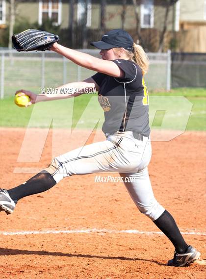 Thumbnail 1 in Hixson vs Ooltewah  photogallery.