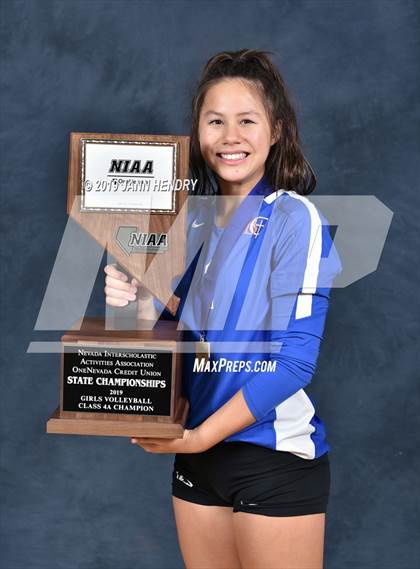 Thumbnail 2 in Bishop Gorman (NIAA State 4A Awards) photogallery.