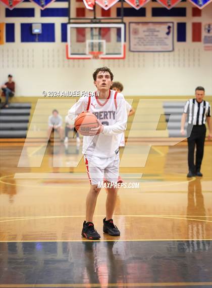 Thumbnail 2 in Wall Township vs Jackson Liberty photogallery.