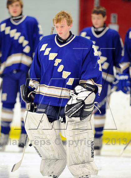 Thumbnail 2 in Wilton vs. Newtown (Milford Jamboree Consolation) photogallery.