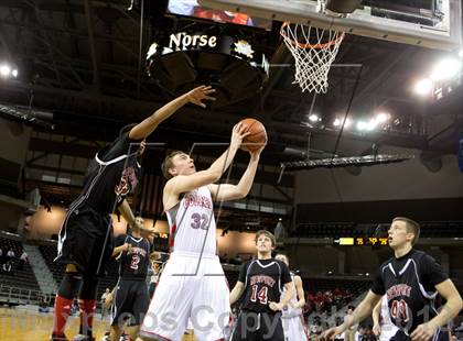 Thumbnail 2 in Newport vs Dixie (KHSAA Ninth Region) photogallery.