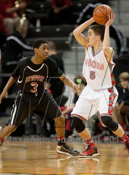 Thumbnail 2 in Newport vs Dixie (KHSAA Ninth Region) photogallery.