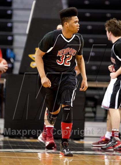 Thumbnail 2 in Newport vs Dixie (KHSAA Ninth Region) photogallery.