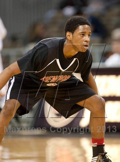 Thumbnail 1 in Newport vs Dixie (KHSAA Ninth Region) photogallery.