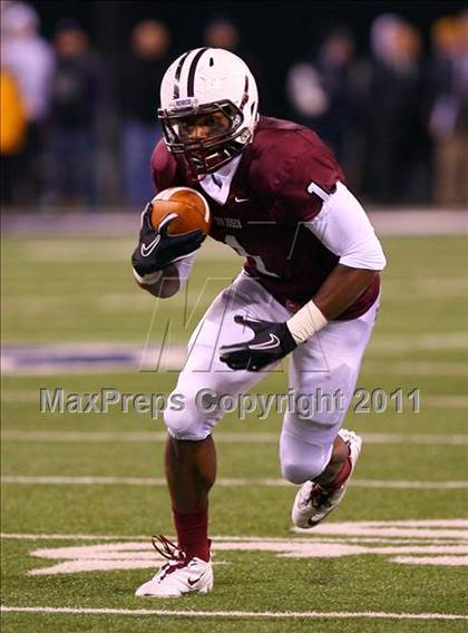 Thumbnail 3 in Don Bosco vs. Bergen Catholic (NJSIAA Non-Public Group 4 Final)  photogallery.