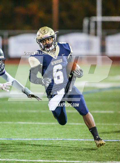 Thumbnail 1 in Monroe-Woodbury vs. Newburgh Free Academy (Section 9 Class AA Semifinal) photogallery.