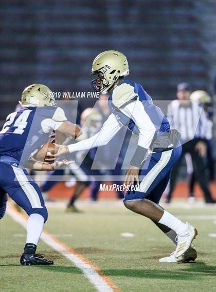 Thumbnail 2 in Monroe-Woodbury vs. Newburgh Free Academy (Section 9 Class AA Semifinal) photogallery.