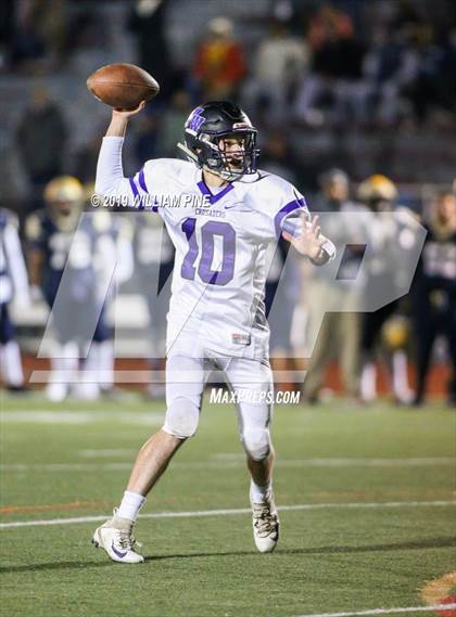 Thumbnail 3 in Monroe-Woodbury vs. Newburgh Free Academy (Section 9 Class AA Semifinal) photogallery.