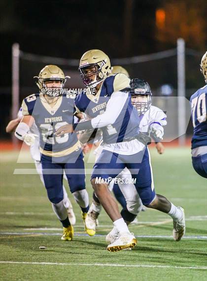 Thumbnail 2 in Monroe-Woodbury vs. Newburgh Free Academy (Section 9 Class AA Semifinal) photogallery.