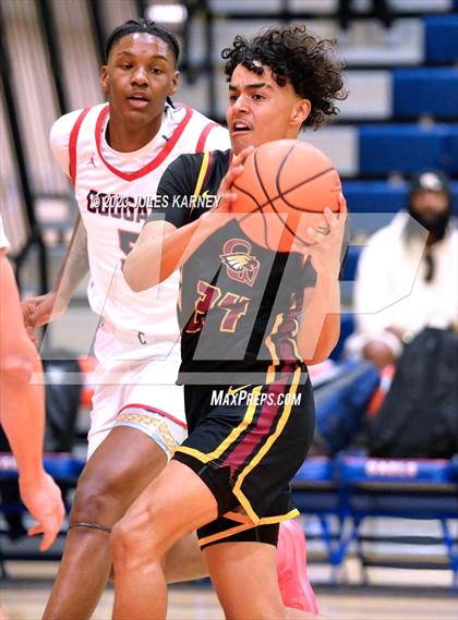 Thumbnail 1 in Coronado vs Clovis West (Tarkanian Classic) photogallery.