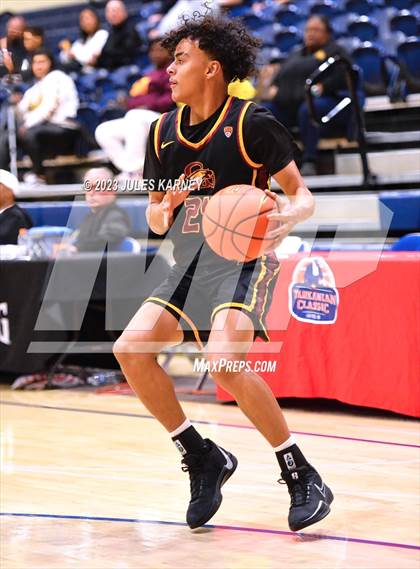 Thumbnail 2 in Coronado vs Clovis West (Tarkanian Classic) photogallery.