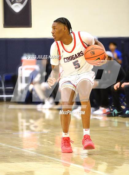 Thumbnail 1 in Coronado vs Clovis West (Tarkanian Classic) photogallery.