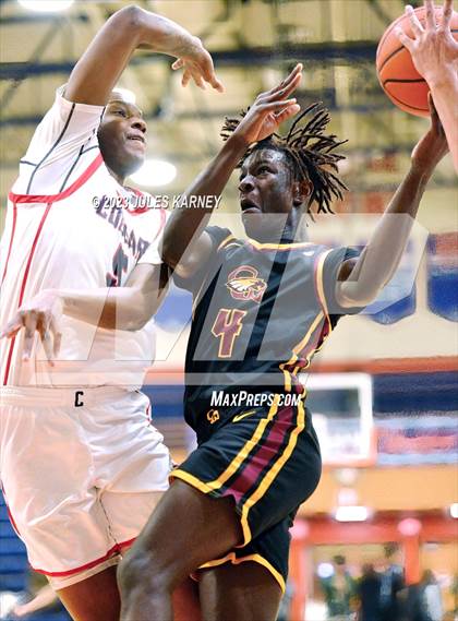 Thumbnail 3 in Coronado vs Clovis West (Tarkanian Classic) photogallery.