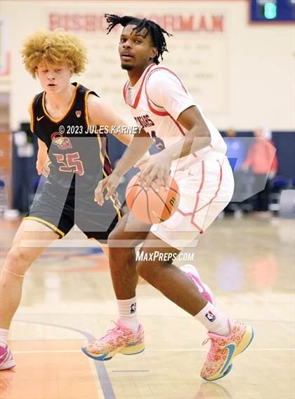 Thumbnail 1 in Coronado vs Clovis West (Tarkanian Classic) photogallery.