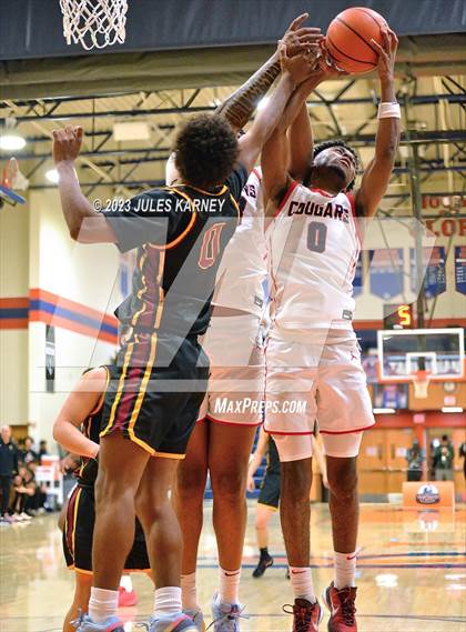 Thumbnail 1 in Coronado vs Clovis West (Tarkanian Classic) photogallery.