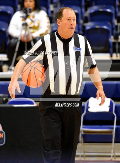 Thumbnail 3 in Coronado vs Clovis West (Tarkanian Classic) photogallery.