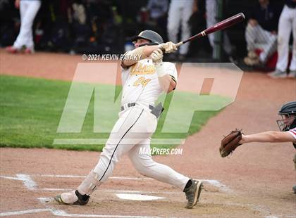 Thumbnail 2 in Avon vs. Daniel Hand (CIAC Class L Semifinal) photogallery.