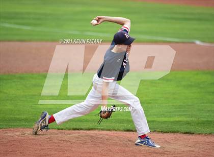 Thumbnail 1 in Avon vs. Daniel Hand (CIAC Class L Semifinal) photogallery.