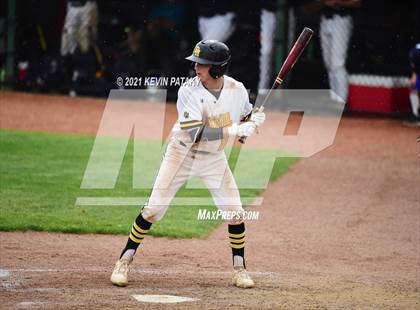 Thumbnail 2 in Avon vs. Daniel Hand (CIAC Class L Semifinal) photogallery.