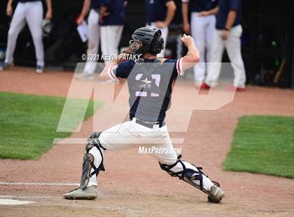 Thumbnail 1 in Avon vs. Daniel Hand (CIAC Class L Semifinal) photogallery.