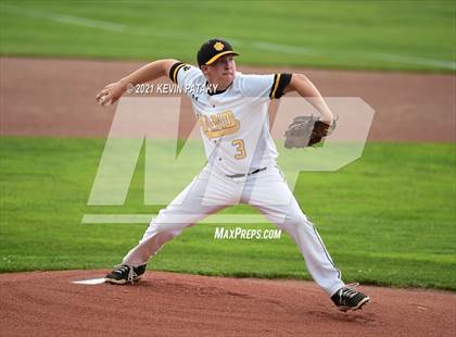 Thumbnail 3 in Avon vs. Daniel Hand (CIAC Class L Semifinal) photogallery.