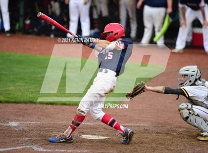Thumbnail 2 in Avon vs. Daniel Hand (CIAC Class L Semifinal) photogallery.
