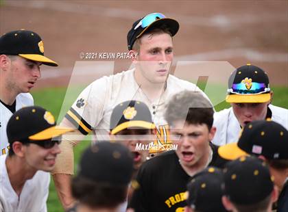 Thumbnail 3 in Avon vs. Daniel Hand (CIAC Class L Semifinal) photogallery.