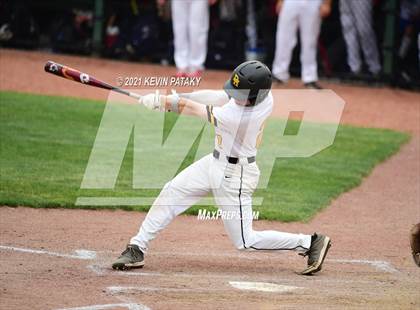 Thumbnail 2 in Avon vs. Daniel Hand (CIAC Class L Semifinal) photogallery.