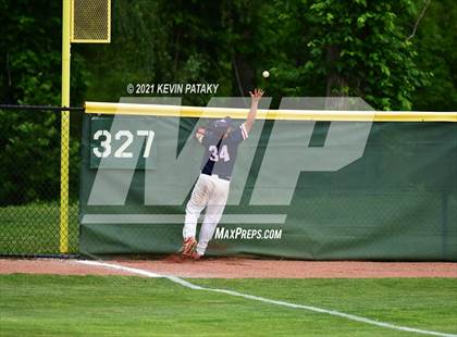 Thumbnail 1 in Avon vs. Daniel Hand (CIAC Class L Semifinal) photogallery.