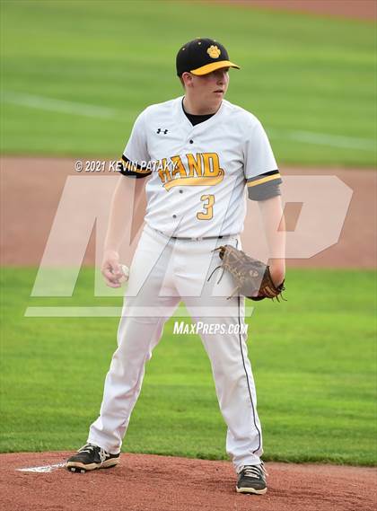 Thumbnail 1 in Avon vs. Daniel Hand (CIAC Class L Semifinal) photogallery.