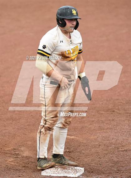 Thumbnail 2 in Avon vs. Daniel Hand (CIAC Class L Semifinal) photogallery.