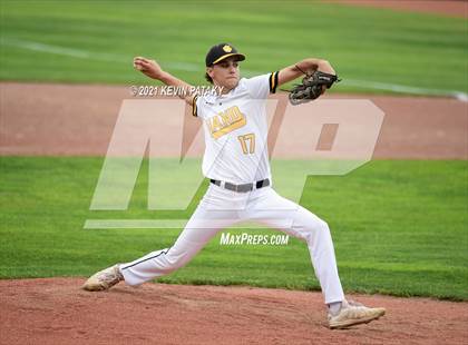 Thumbnail 2 in Avon vs. Daniel Hand (CIAC Class L Semifinal) photogallery.