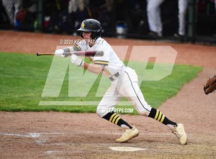 Thumbnail 1 in Avon vs. Daniel Hand (CIAC Class L Semifinal) photogallery.