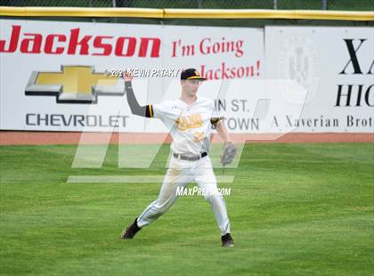 Thumbnail 3 in Avon vs. Daniel Hand (CIAC Class L Semifinal) photogallery.