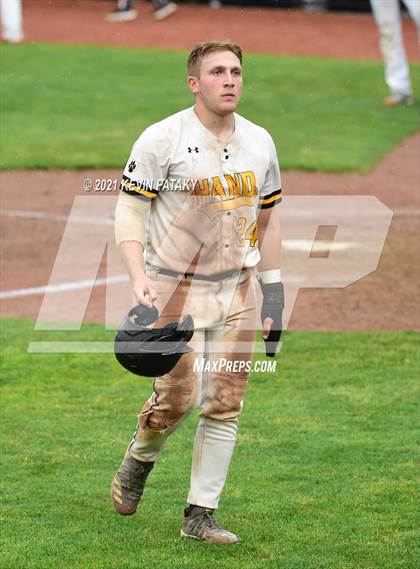 Thumbnail 2 in Avon vs. Daniel Hand (CIAC Class L Semifinal) photogallery.