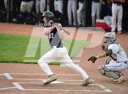 Thumbnail 2 in Avon vs. Daniel Hand (CIAC Class L Semifinal) photogallery.