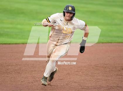 Thumbnail 1 in Avon vs. Daniel Hand (CIAC Class L Semifinal) photogallery.