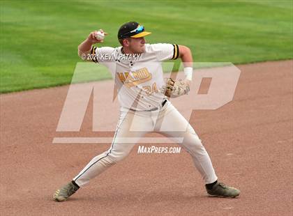 Thumbnail 2 in Avon vs. Daniel Hand (CIAC Class L Semifinal) photogallery.