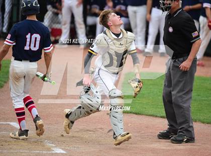 Thumbnail 3 in Avon vs. Daniel Hand (CIAC Class L Semifinal) photogallery.