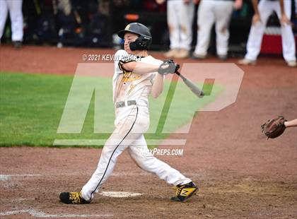 Thumbnail 1 in Avon vs. Daniel Hand (CIAC Class L Semifinal) photogallery.