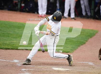 Thumbnail 1 in Avon vs. Daniel Hand (CIAC Class L Semifinal) photogallery.