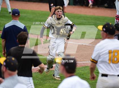 Thumbnail 3 in Avon vs. Daniel Hand (CIAC Class L Semifinal) photogallery.