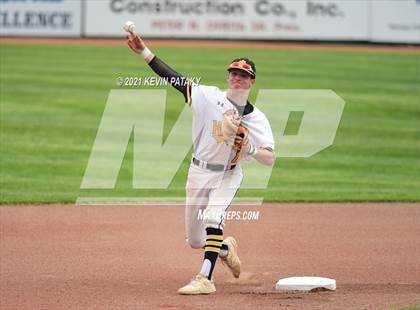 Thumbnail 2 in Avon vs. Daniel Hand (CIAC Class L Semifinal) photogallery.