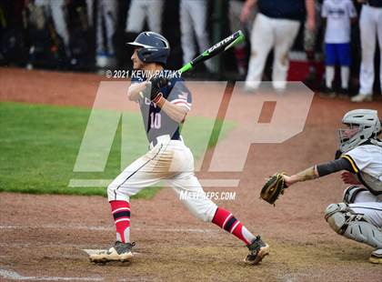 Thumbnail 2 in Avon vs. Daniel Hand (CIAC Class L Semifinal) photogallery.