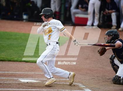 Thumbnail 3 in Avon vs. Daniel Hand (CIAC Class L Semifinal) photogallery.