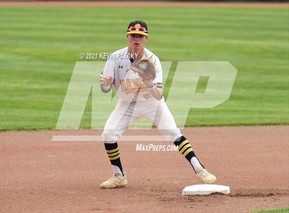 Thumbnail 2 in Avon vs. Daniel Hand (CIAC Class L Semifinal) photogallery.