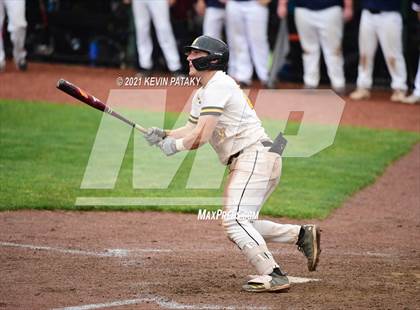 Thumbnail 1 in Avon vs. Daniel Hand (CIAC Class L Semifinal) photogallery.