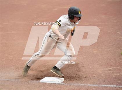 Thumbnail 2 in Avon vs. Daniel Hand (CIAC Class L Semifinal) photogallery.