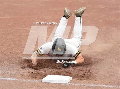 Thumbnail 3 in Avon vs. Daniel Hand (CIAC Class L Semifinal) photogallery.